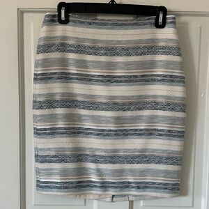 Ann Taylor Textured Striped Blue and White Women's Skirt size 0